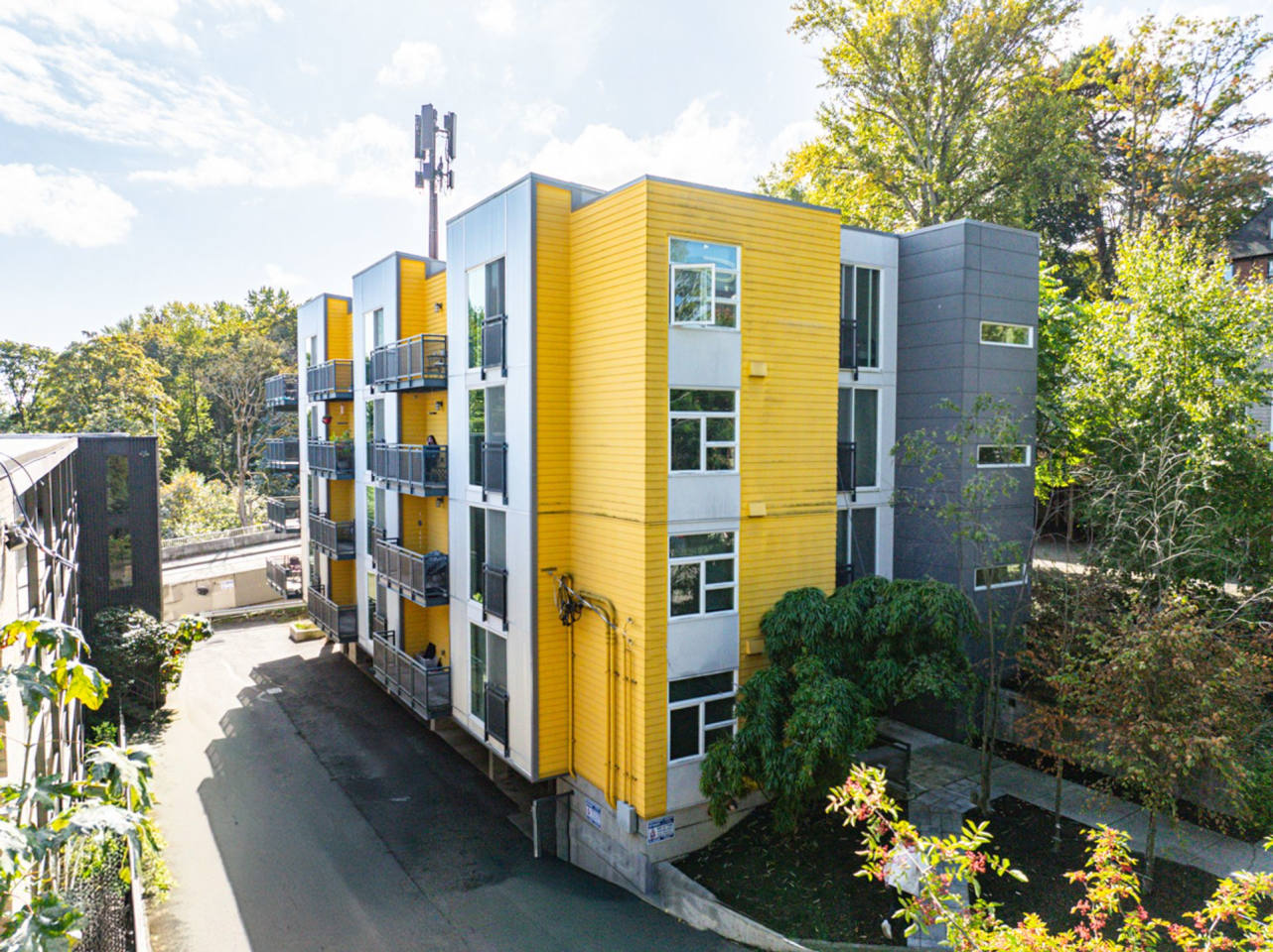 Bayview West Apartments Image 1