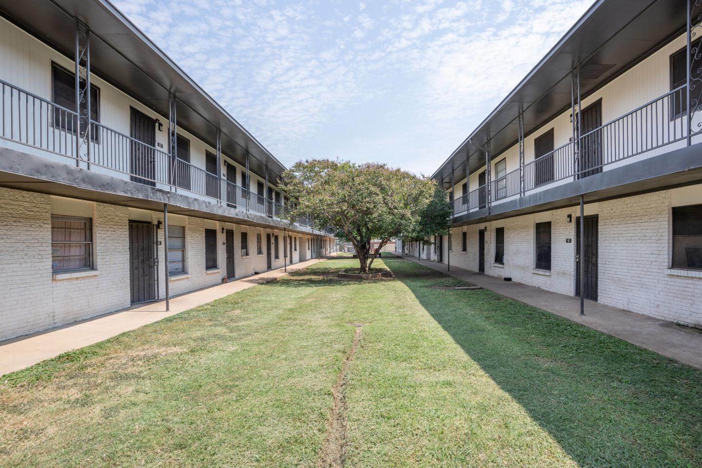 Southgate Manor Apartments Image 7
