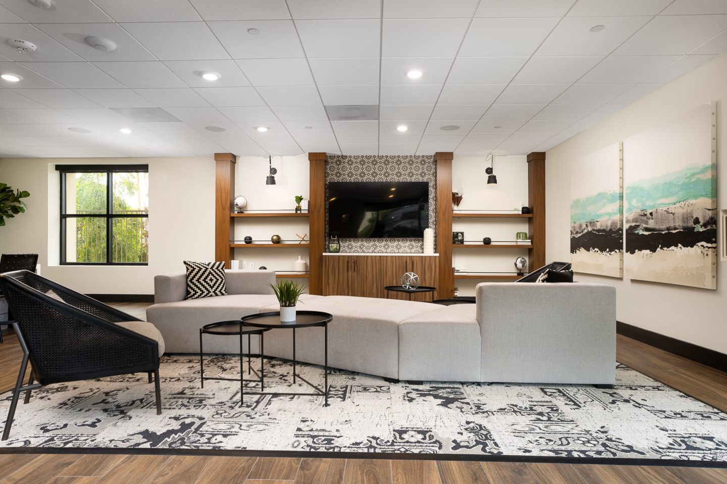 Los Alamitos Luxury Apartments Image 14
