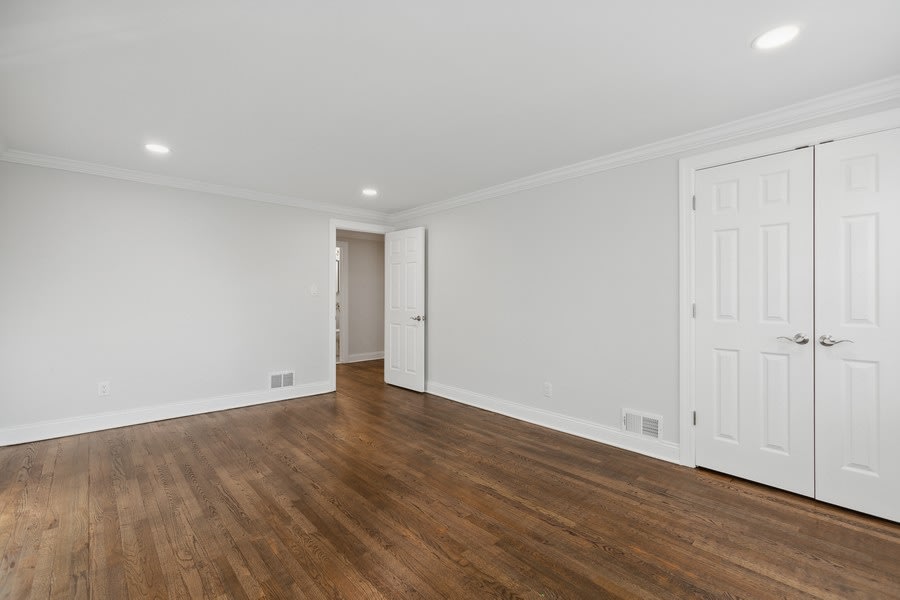 Spring Hill Apartments Image 4
