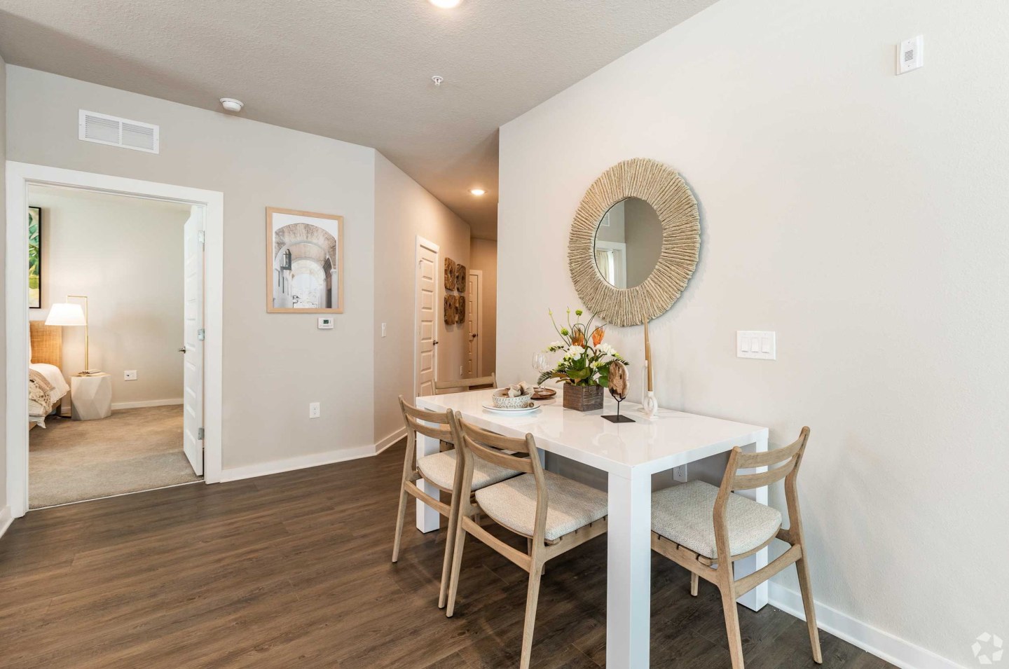 Shoreview Waterfront Apartments Image 10