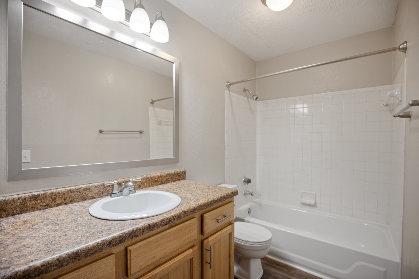 Sommerset Place Apartments Image 14