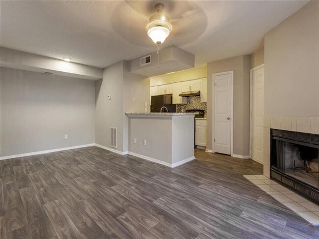 Hub at 934 Apartments Image 14