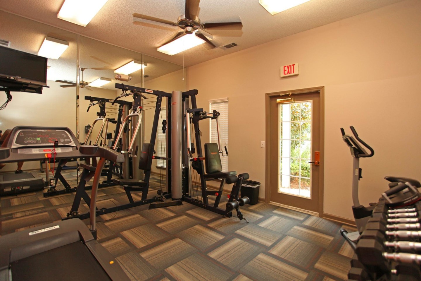 Fox Run Luxury Apartments Image 12