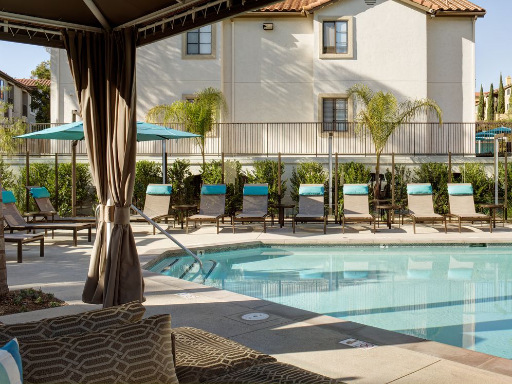 Avalon La Jolla Colony Image 32