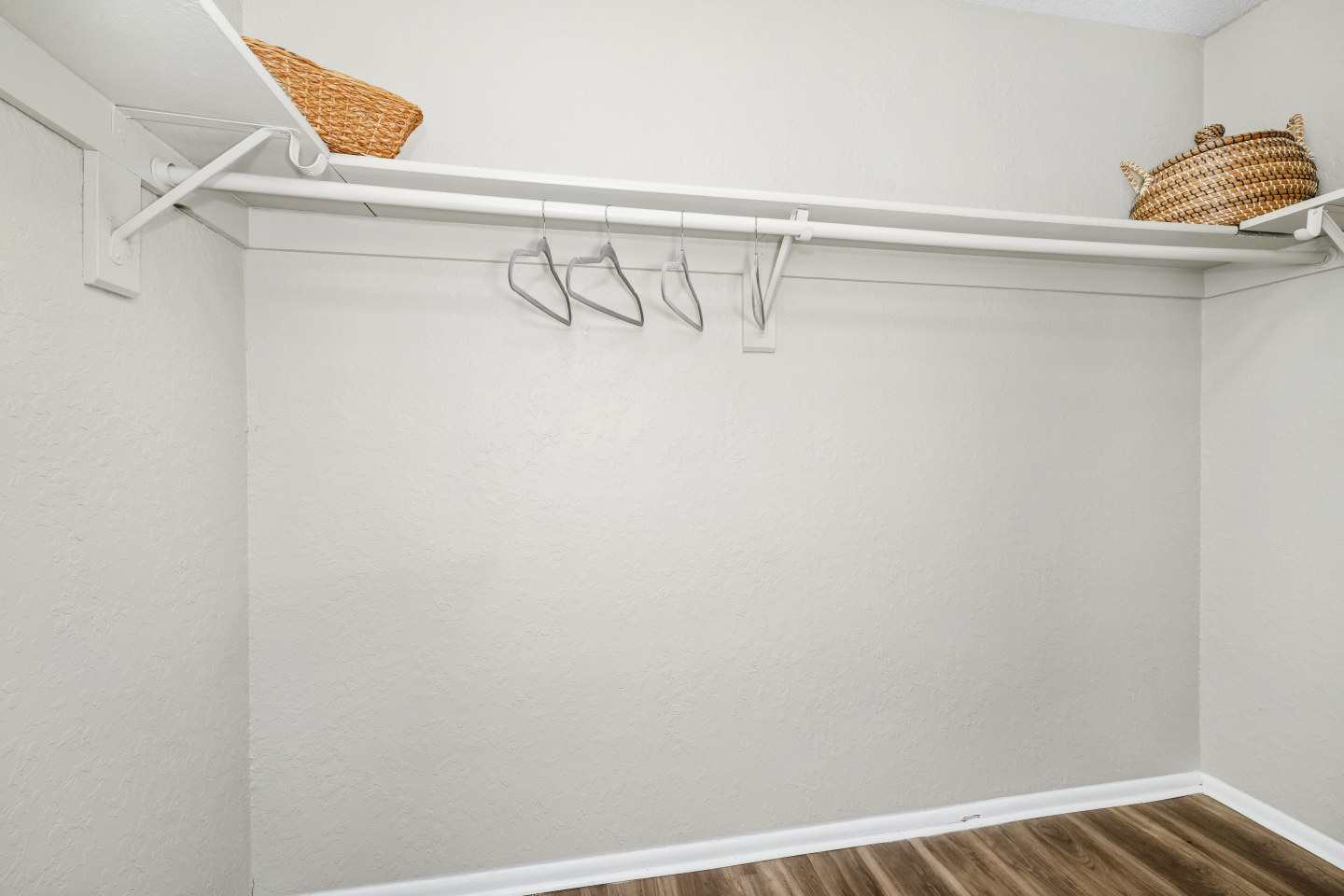 Timberlake Apartments Image 6