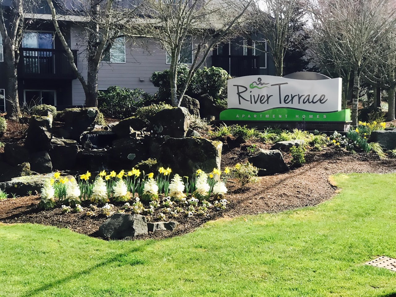 River Terrace Apartments Image 20