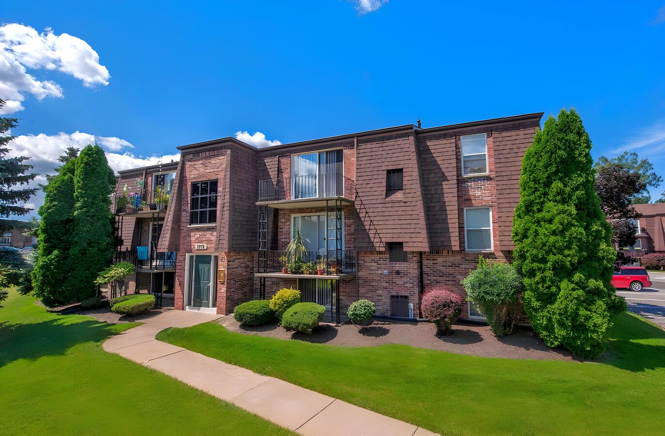 Regency Court Image 1