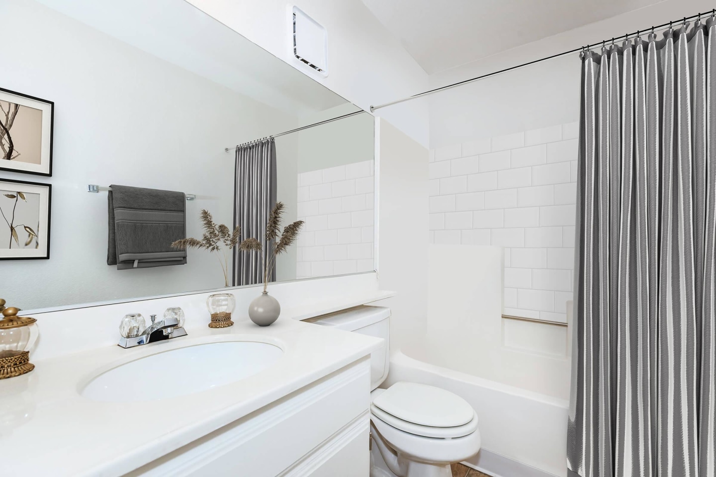 Riverpark apartment homes Image 40