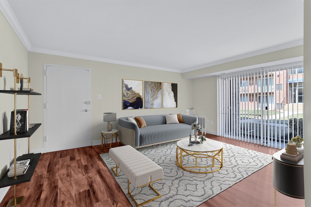 Washington Square Apartments Image 5