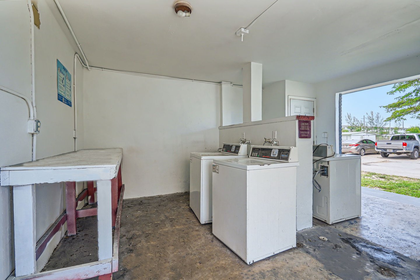 Lakeshore Presidential Apartments Image 26
