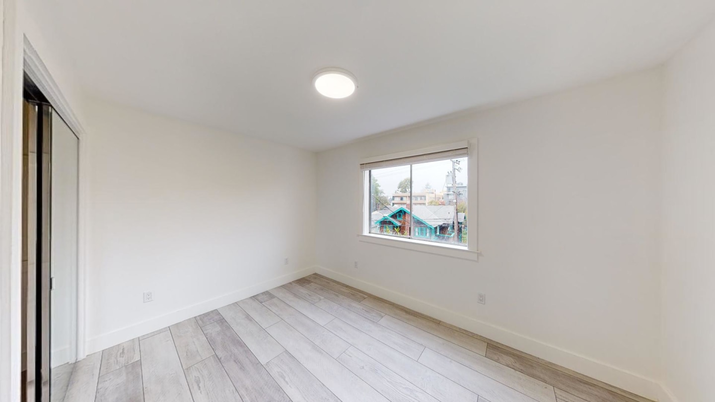 2252 Parker Street Image 3