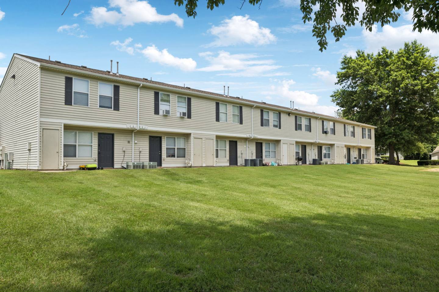 August Oaks Image 30