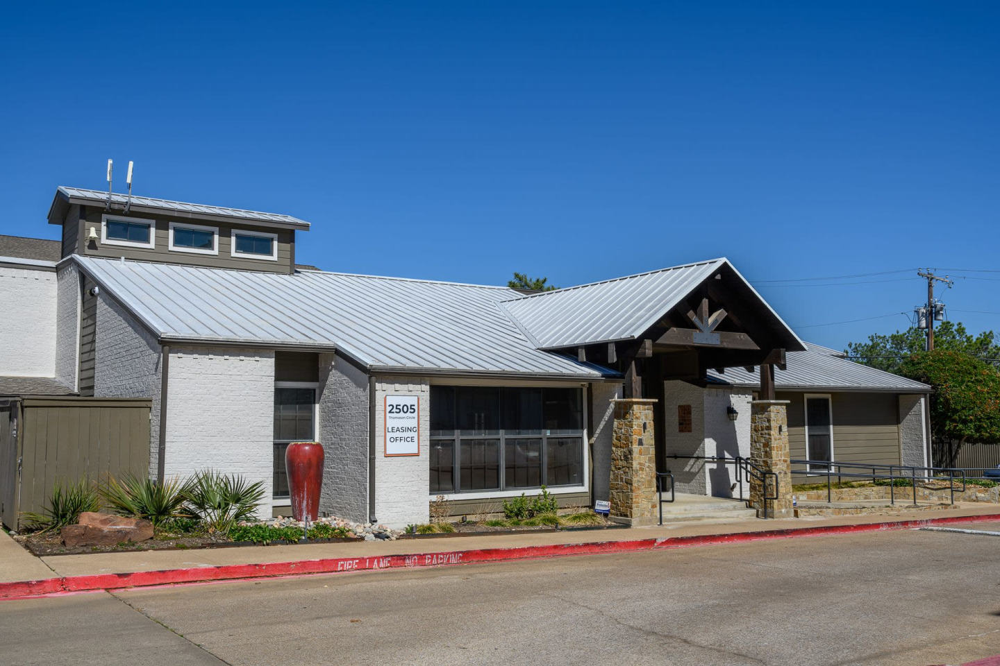 The Landry Apartments Image 2