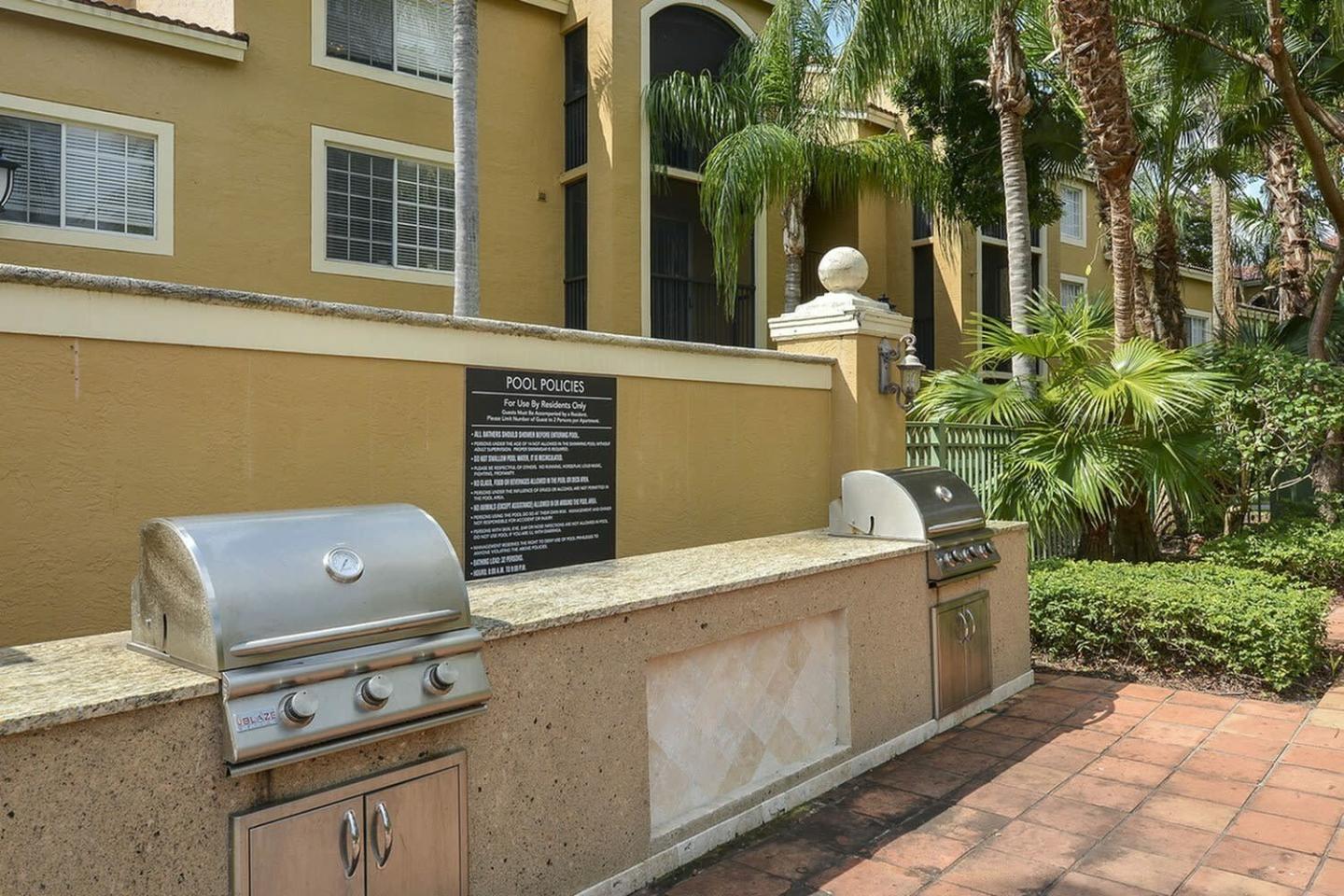 Quiet Waters Apartment Homes Image 15