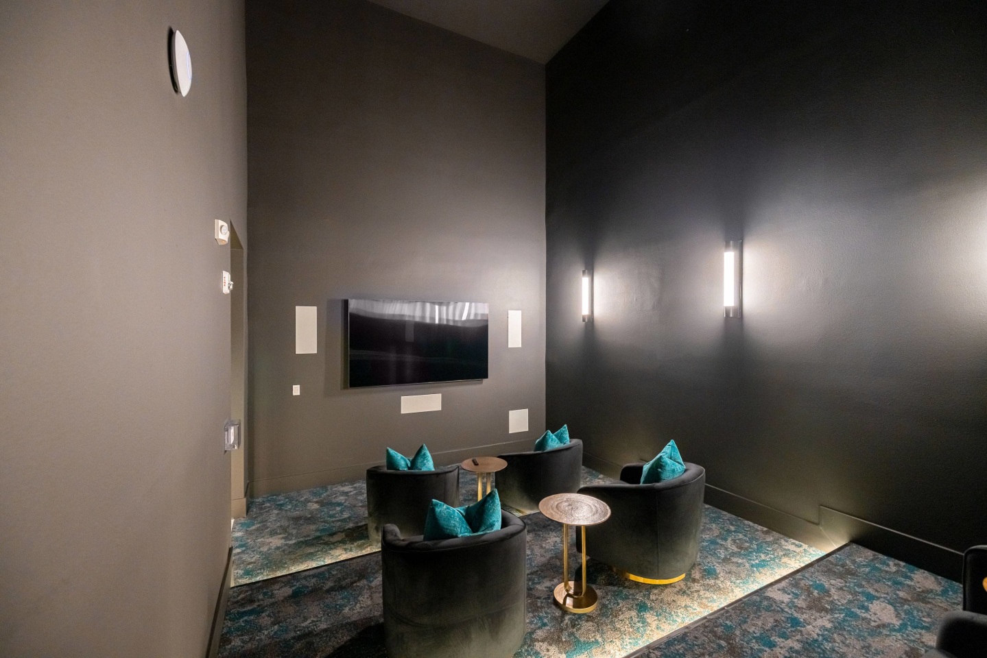 The Parian Luxury Apartments Image 15