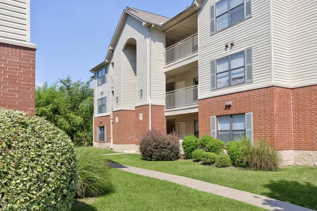 Fairfax Crossing Apartments Image 4