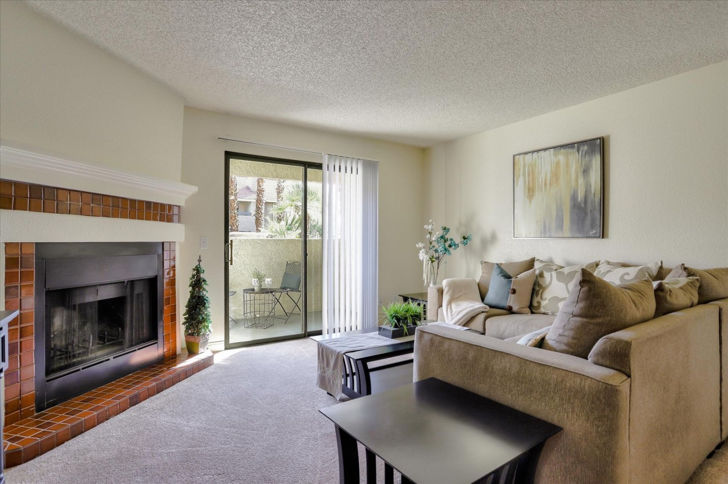 Summer Entrada Apartments Image 2