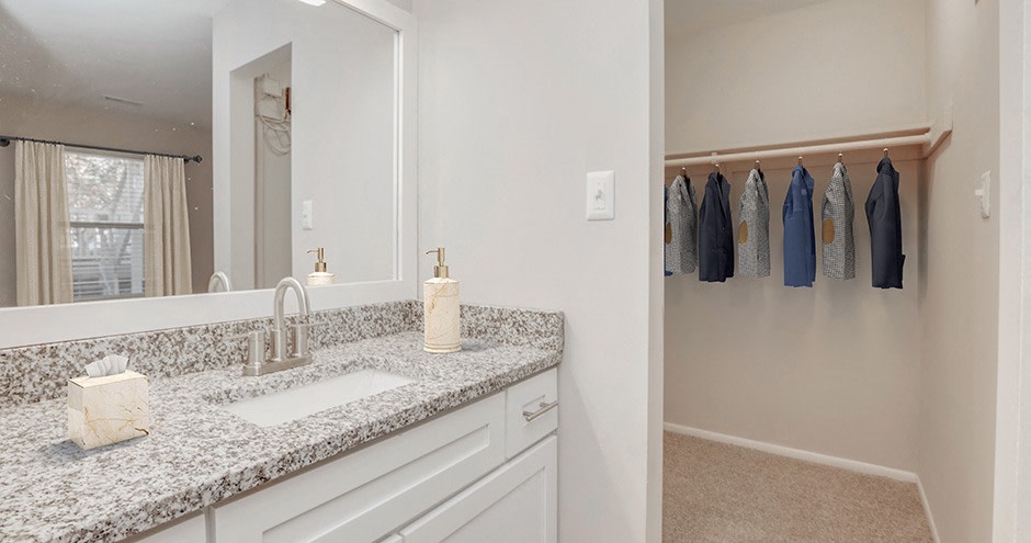 Spring House Apartments Image 4