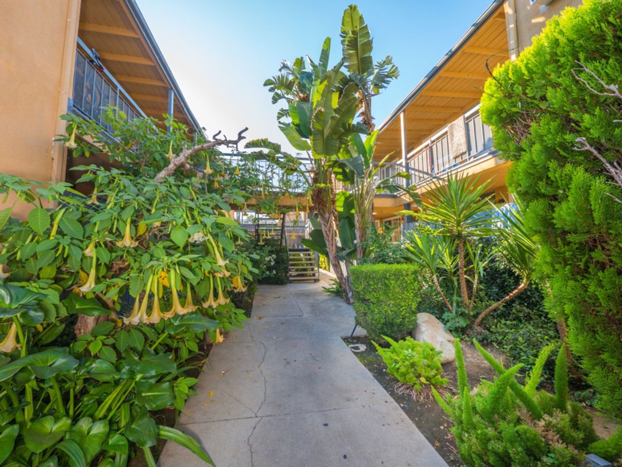7351 Variel Ave. Image 1