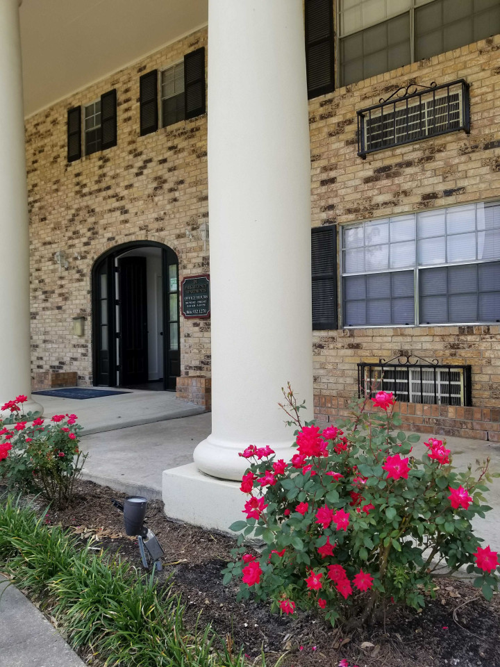 Park Regency Image 2