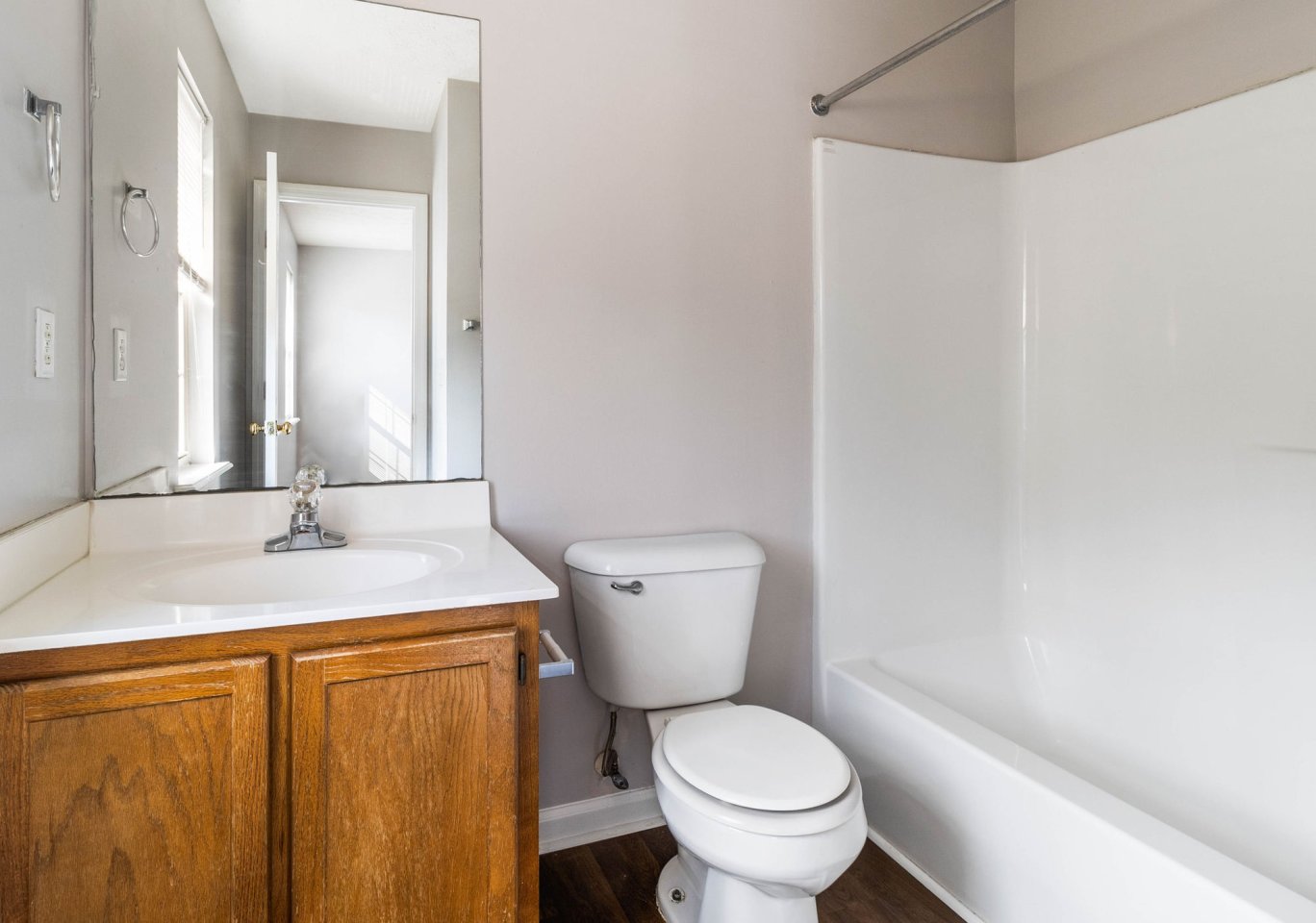 Eagle Creek Townhomes Image 4