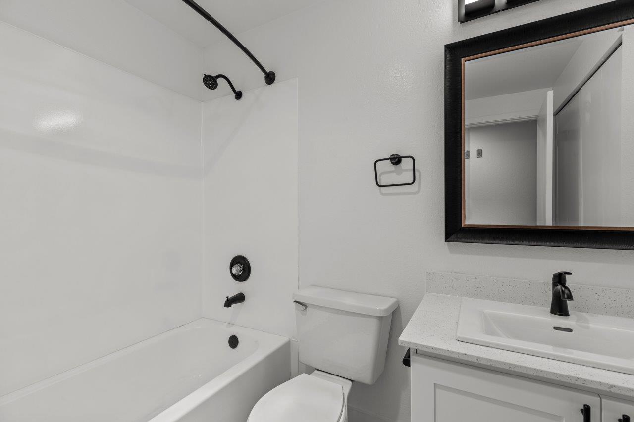 Woodstone Apartments Image 22