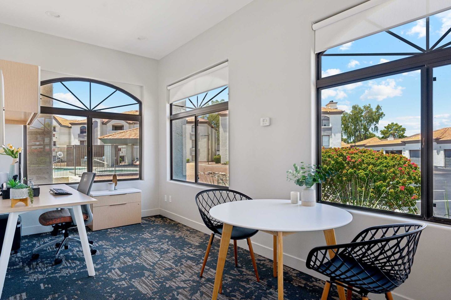 Twin Palms Image 35