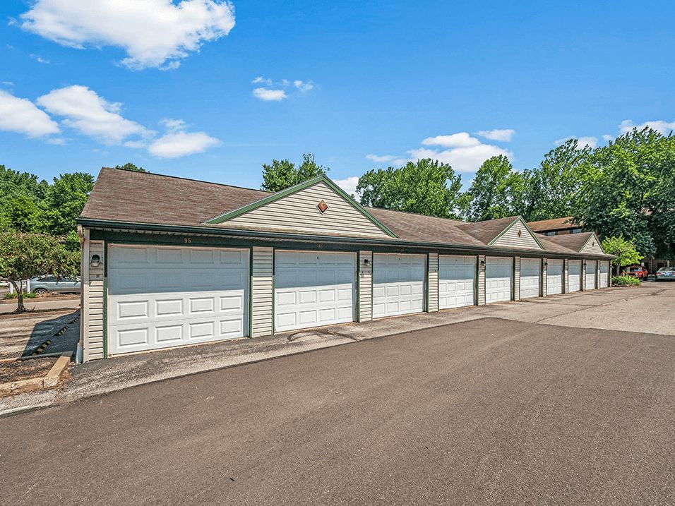 Cedarwood Village Image 20