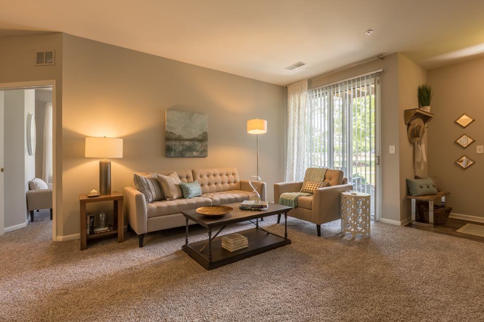Woodlake Apartments Image 3