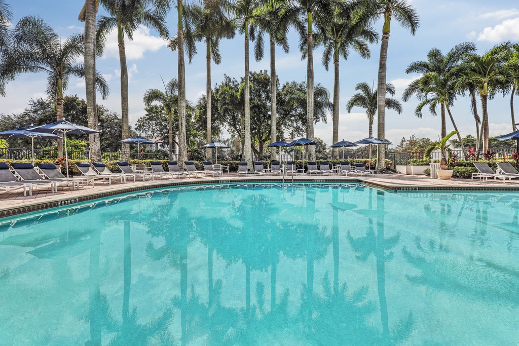 The Cove at Boynton Beach Apartments Image 2