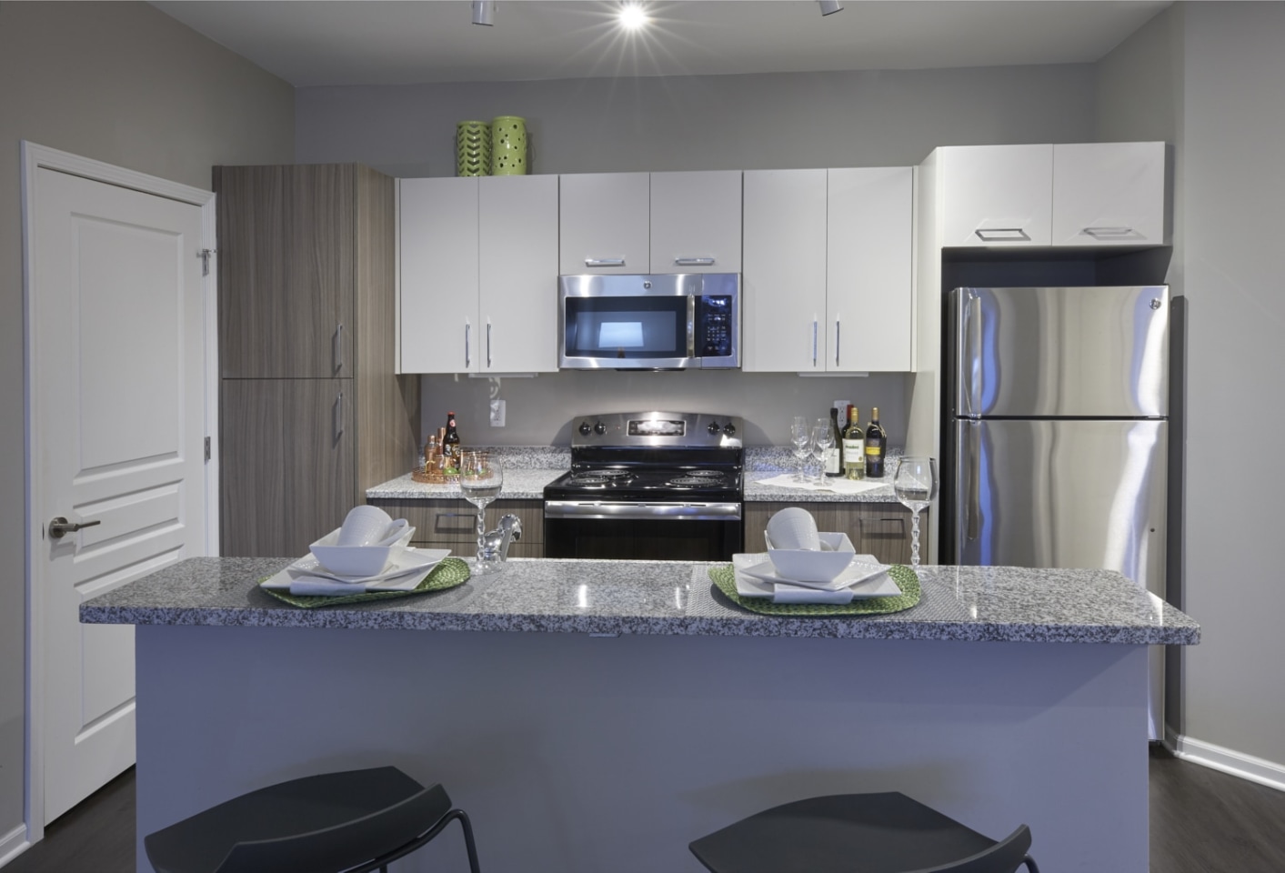 Five Points Apartments Image 11
