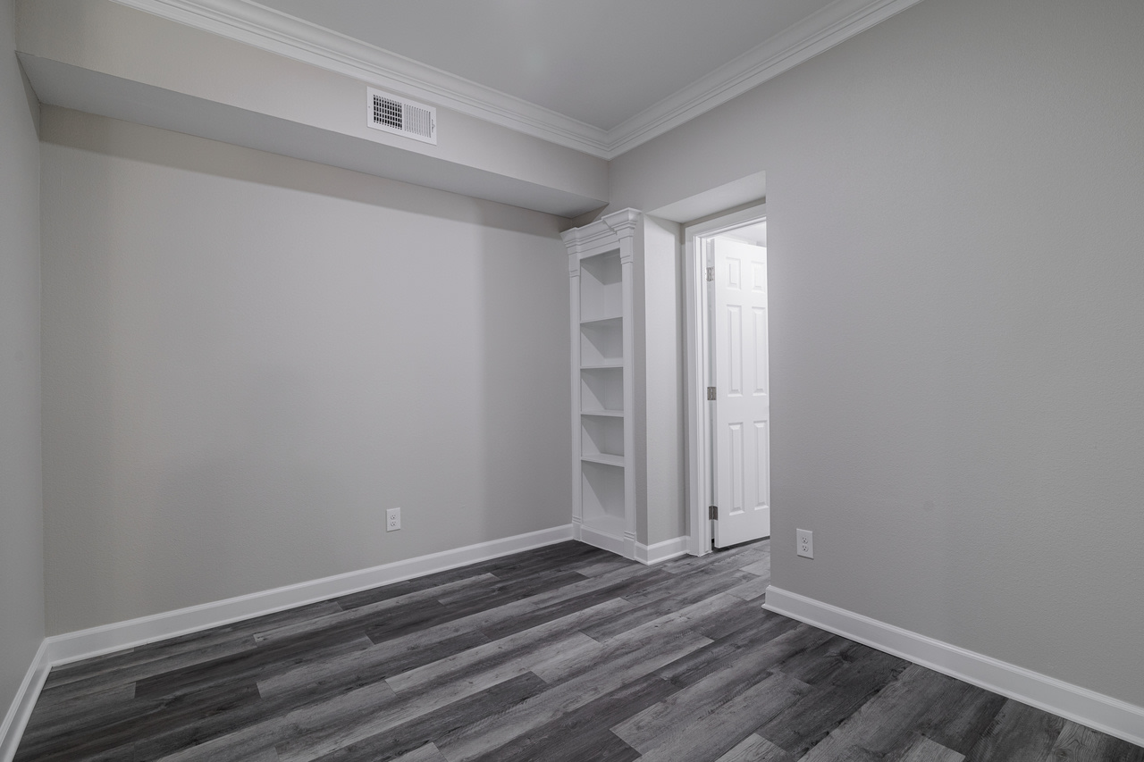 The Village at Bellaire Apartments Image 70