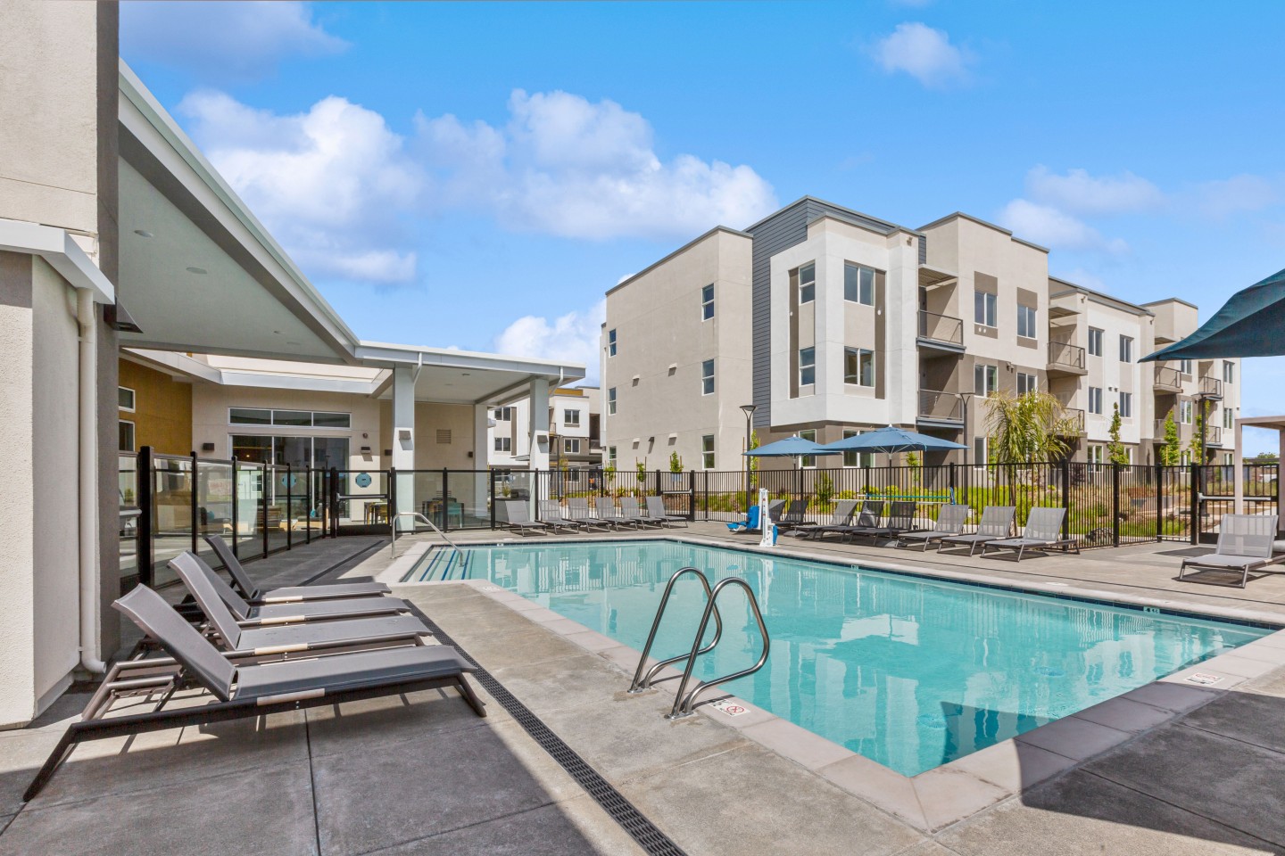 Brix 325 Image 15