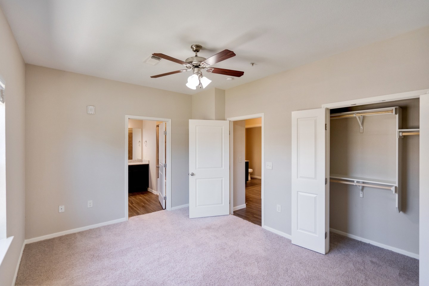 Rolling Hills Townhomes Image 25