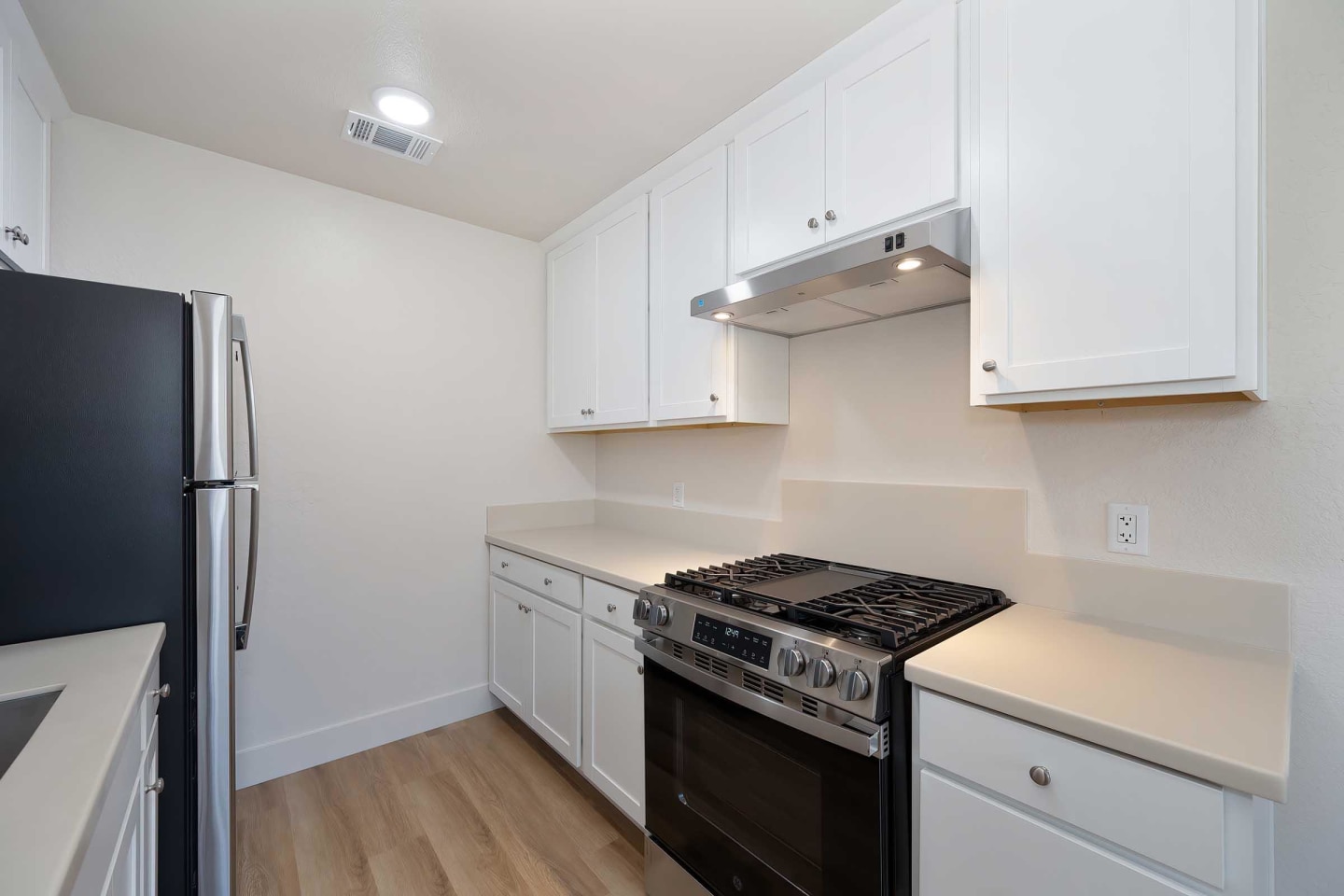 Brentwood Apartments Image 10