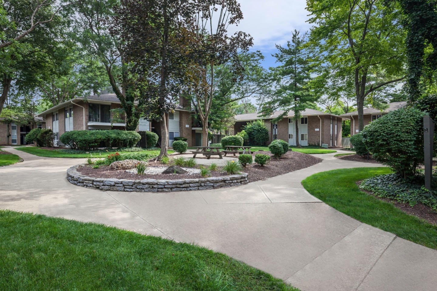 The Villager Apartments Image 23
