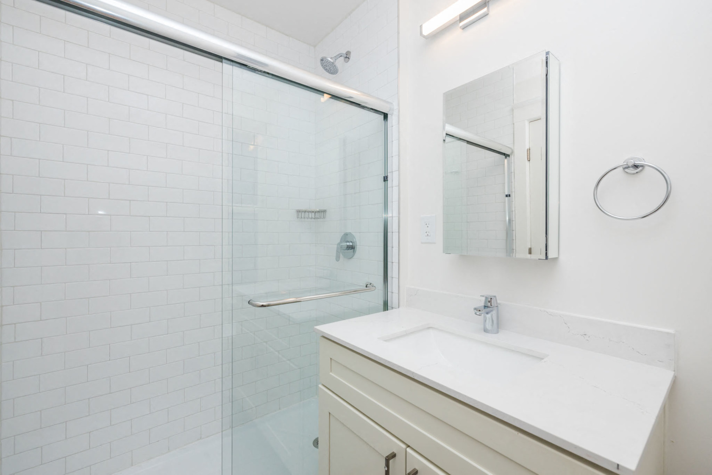 990 Geary Image 31