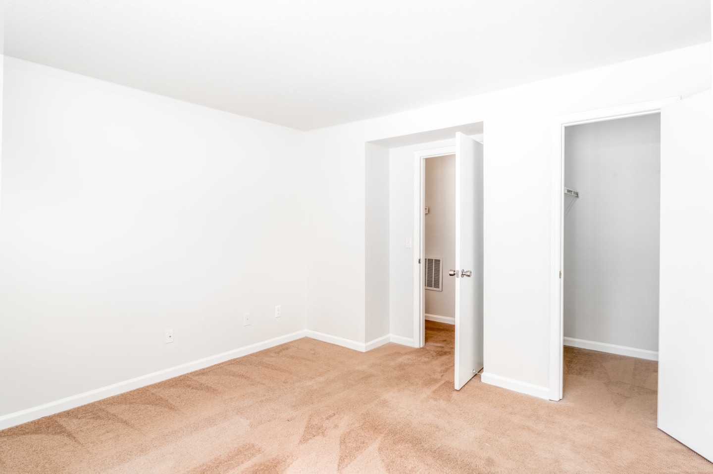 Huntsview Apartments Image 1