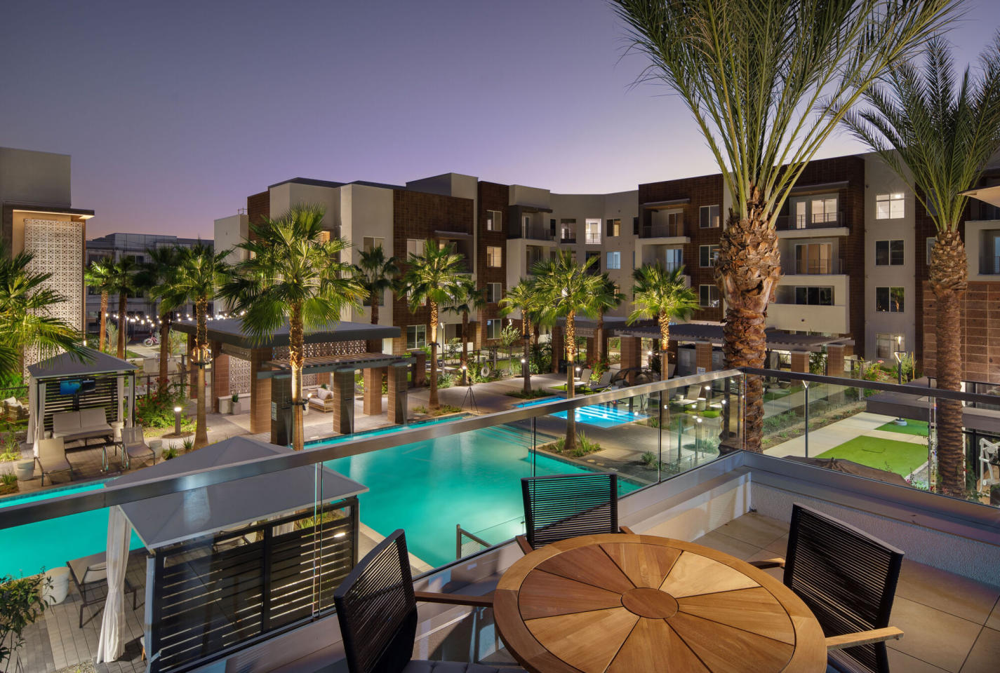 Town Chandler Image 21