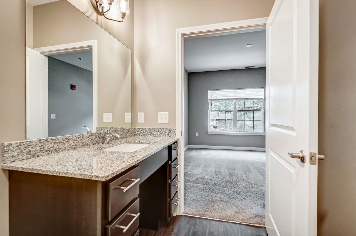 Premier Flats Image 16