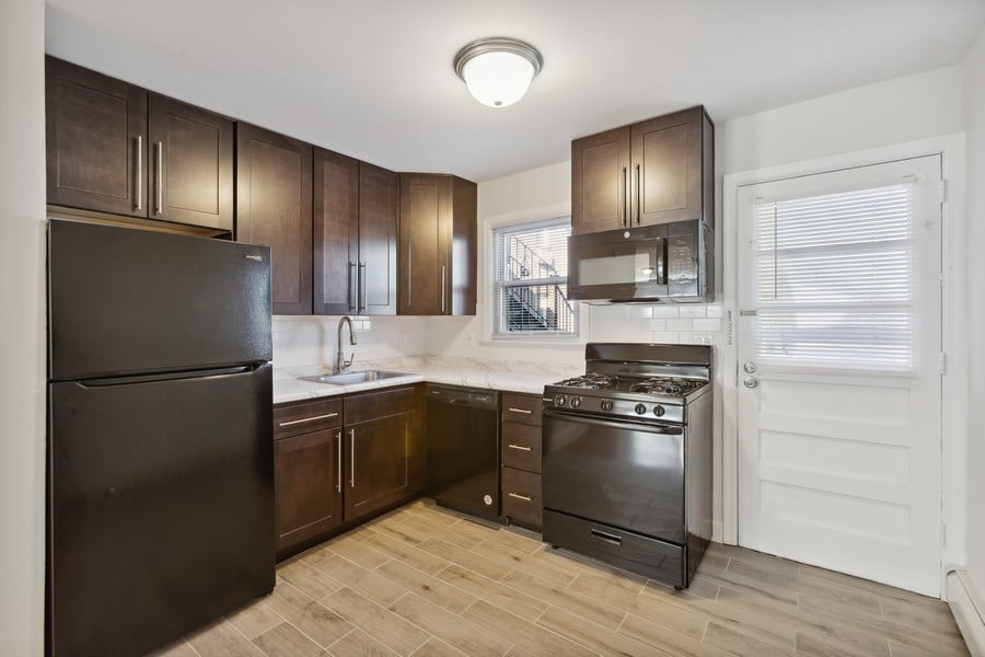Sherwood Court Image 3