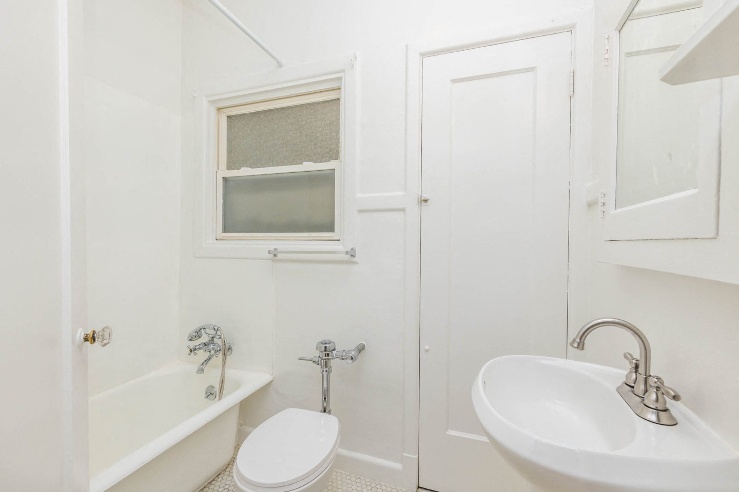 226 Athol Avenue Image 19