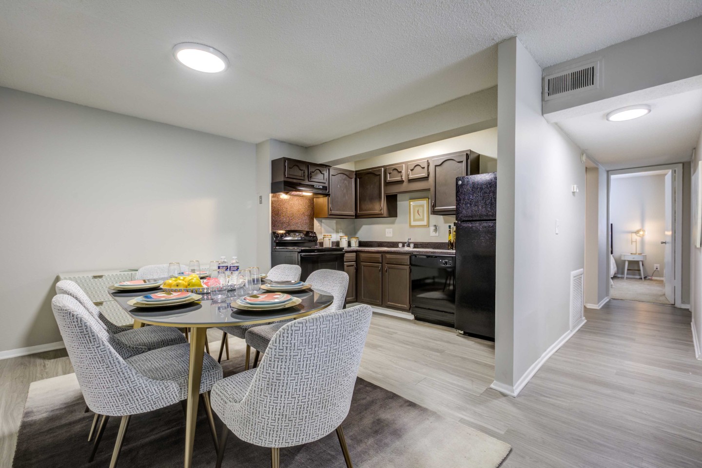 Somerset Apartments Image 1