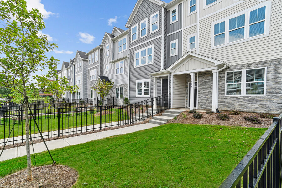 Westmont Village Image 21