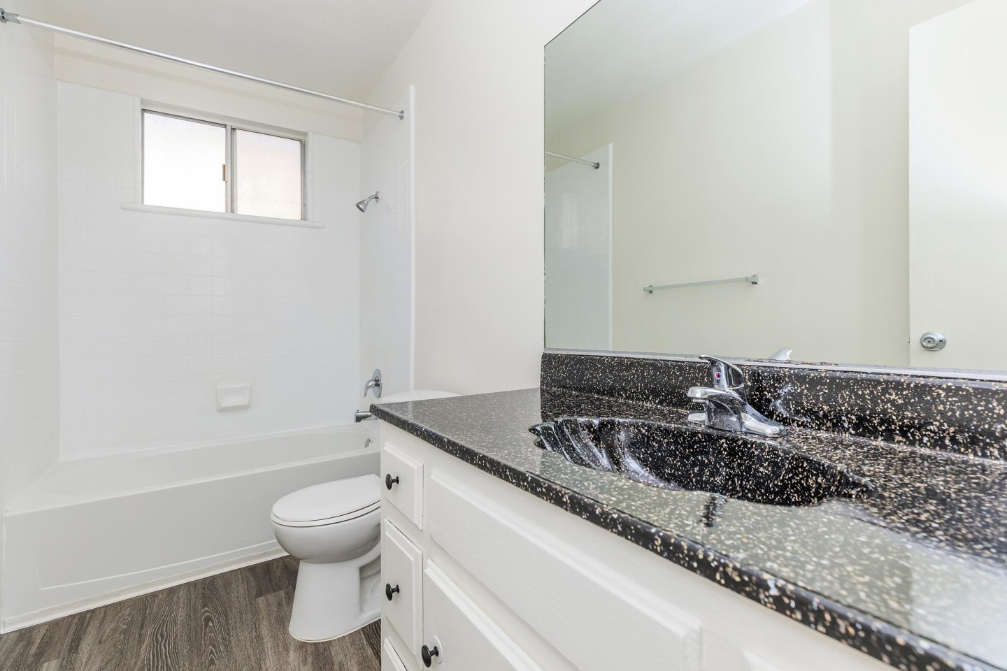 San Carlos & San Juan Apartment Homes Image 34