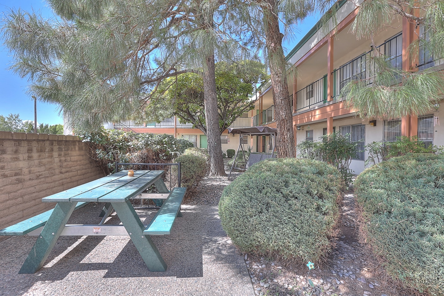 Fair Plaza Apartments Image 7