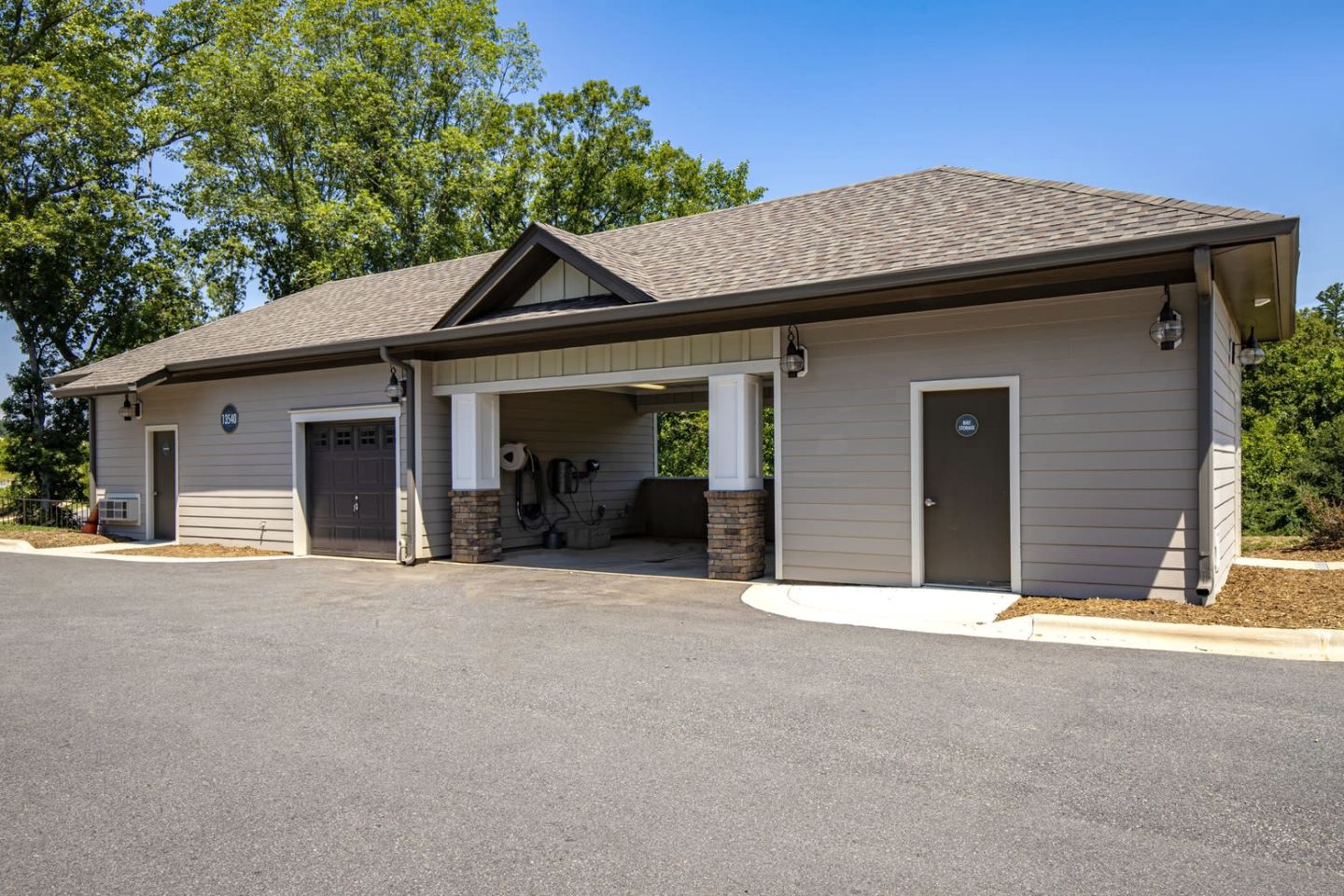 Brookson Flats Image 19