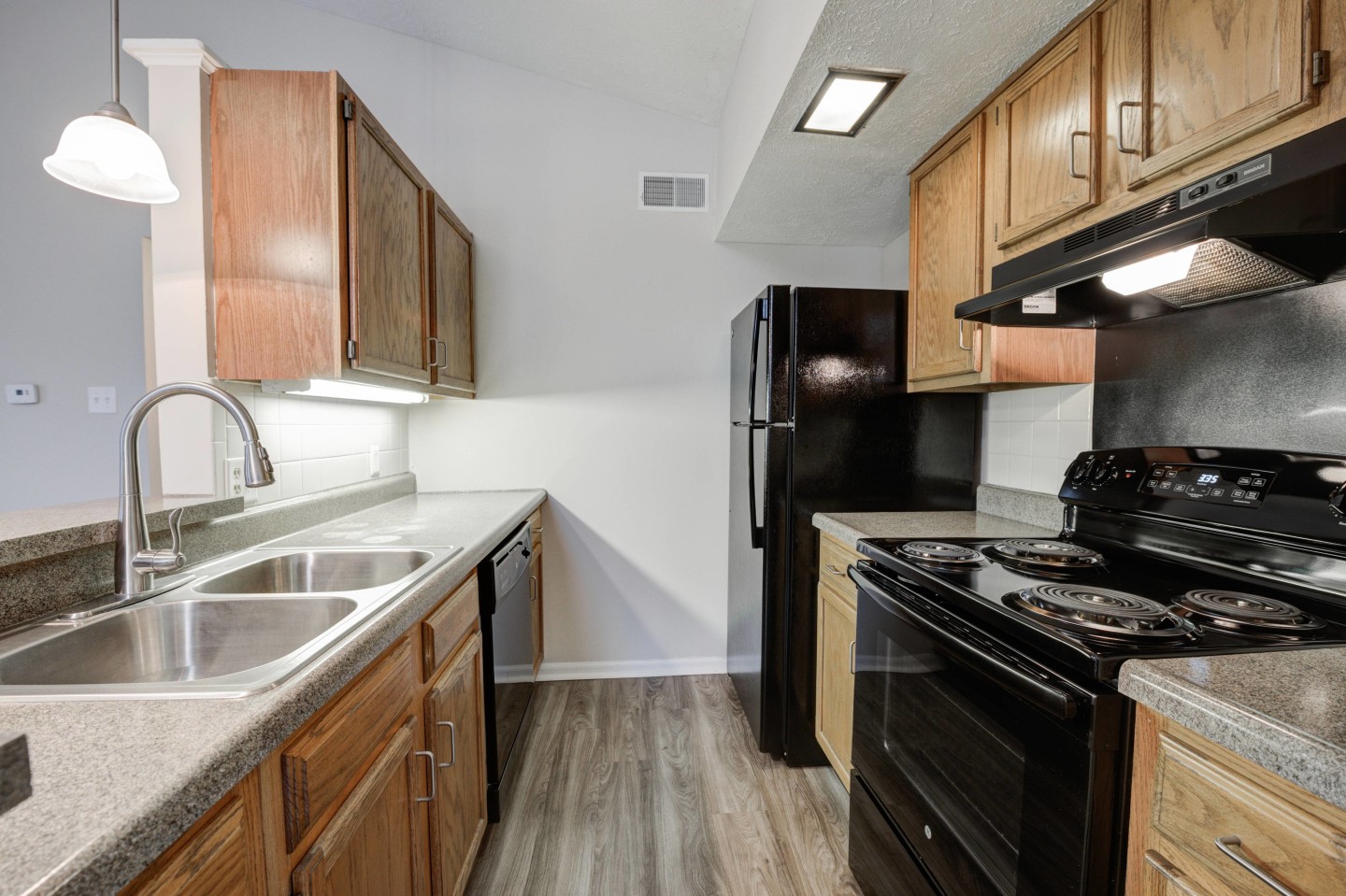 Avery Point Apartments Image 3