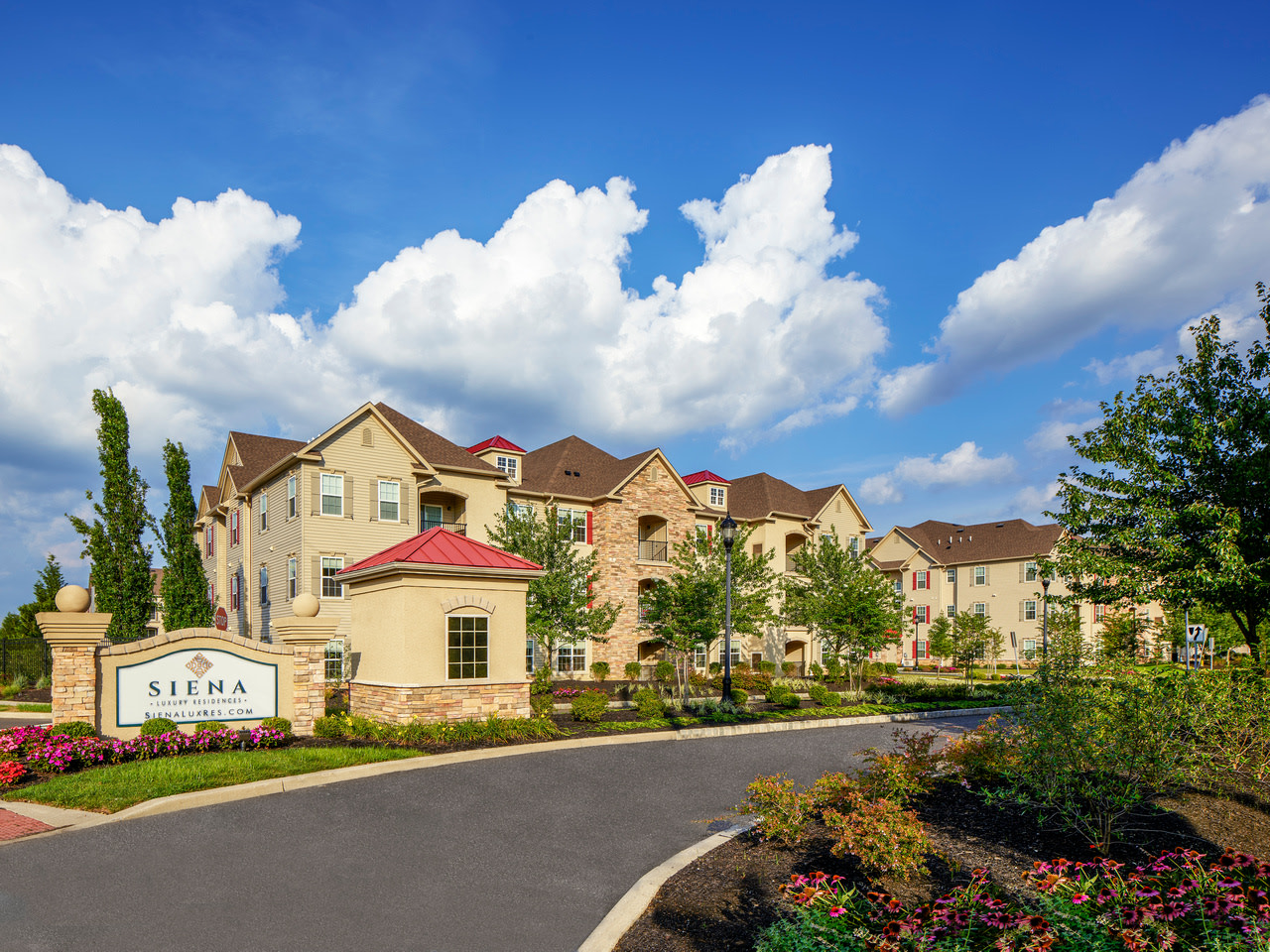 Siena Luxury Residences Image 7